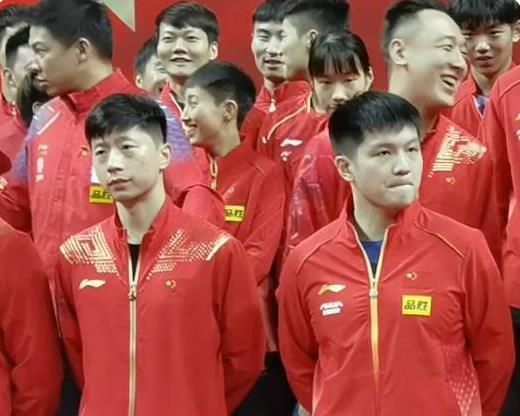 阵容方面，斯特罗曼和雷特吉等2人有伤在身，本场将缺席比赛。